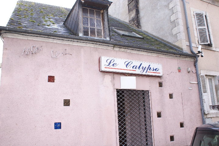 http://contenu1.ipervodx.com/p/pierremoro/les_vices_de_zyra/pierremoro--les_vices_de_zyra--f--hd--14--hard.jpg